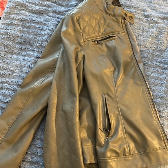 Jean jacket - Picture 2 of 2